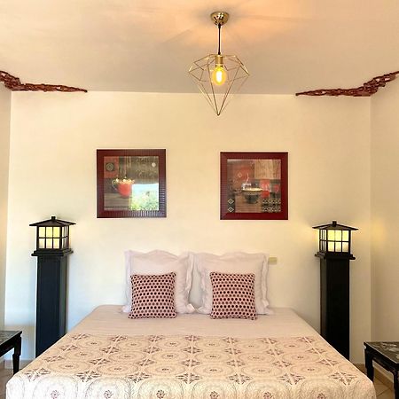 Chambres D'Hotes Les Noisetiers Digne-les-Bains Zewnętrze zdjęcie